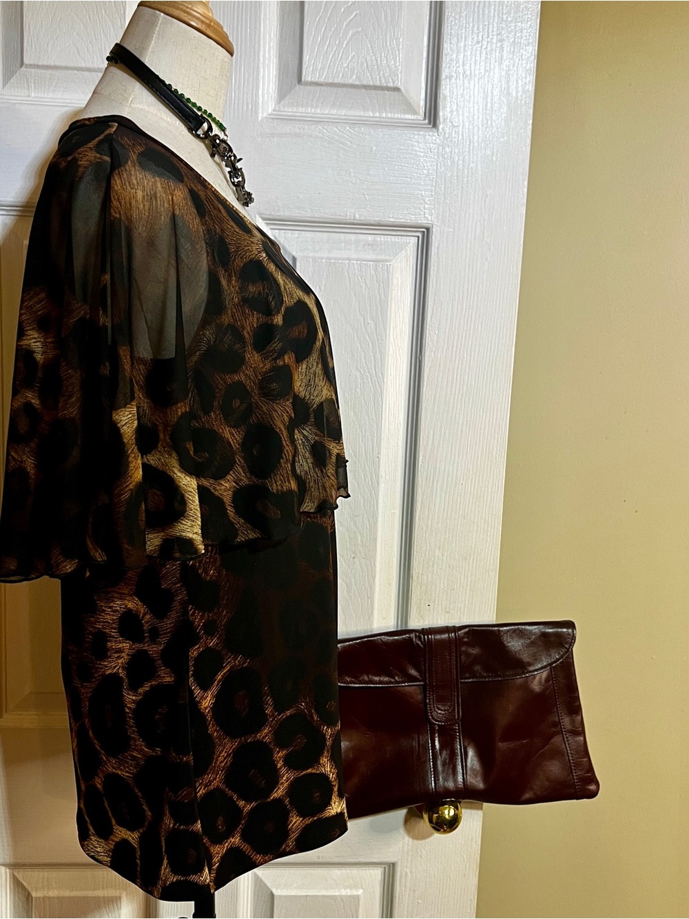 Adele&May Wms Animal Print Sheer Butterfly Flutter Overlay Boho Artsy Top S - Picture 3 of 10